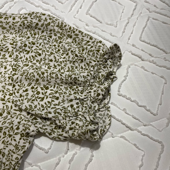 Flower Top - Picture 3 of 5